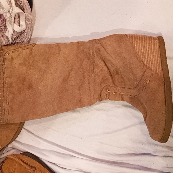 WEDGE BOOT in Gingersnap suade size 6.5 - Picture 2 of 9